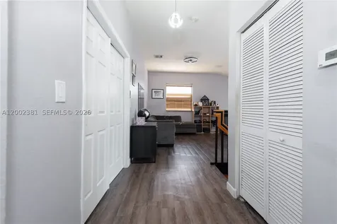 685 SE 37th Place Homestead FL 33033
