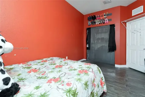 685 SE 37th Place Homestead FL 33033