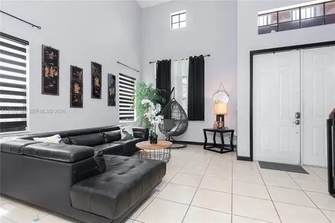 685 SE 37th Place Homestead FL 33033