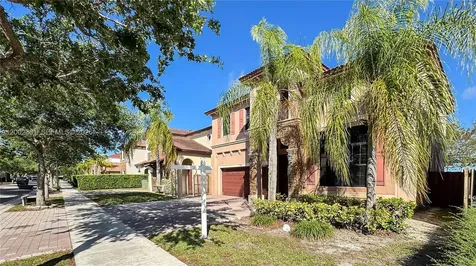 685 SE 37th Place Homestead FL 33033