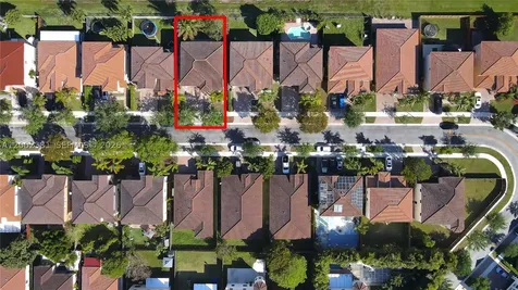 685 SE 37th Place Homestead FL 33033