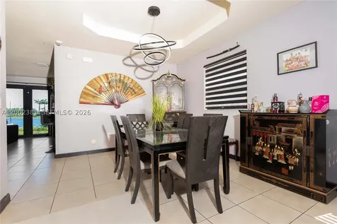 685 SE 37th Place Homestead FL 33033