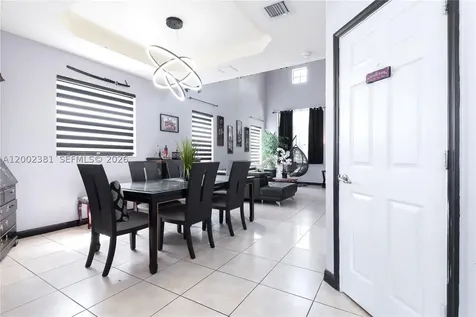 685 SE 37th Place Homestead FL 33033