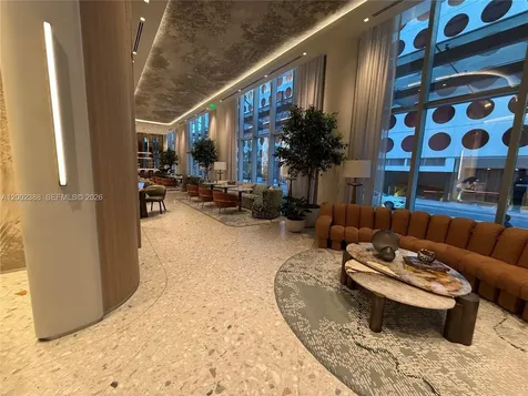 77 SE 5th Street Miami FL 33131