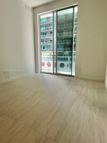 77 SE 5th Street Miami FL 33131
