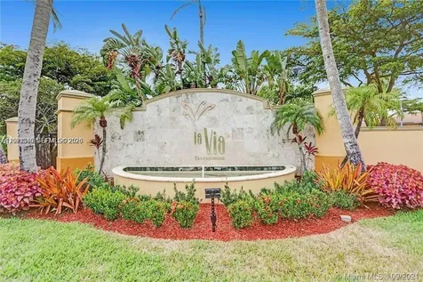 Pembroke Pines FL 33024