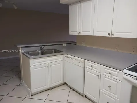 Pembroke Pines FL 33024