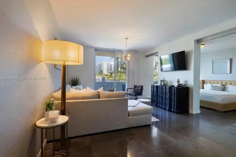 220 21st Street Miami Beach FL 33139