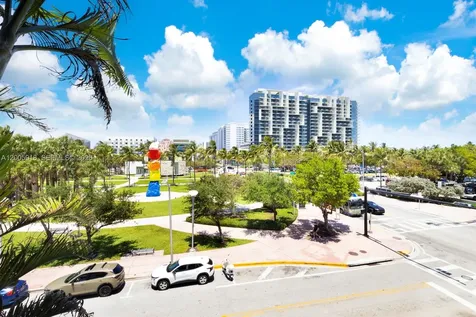 220 21st Street Miami Beach FL 33139
