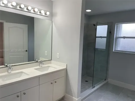 9929 NW 29th Terrace Doral FL 33172