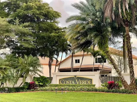 9929 NW 29th Terrace Doral FL 33172