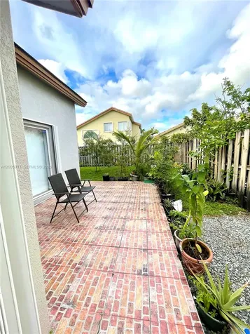 9929 NW 29th Terrace Doral FL 33172