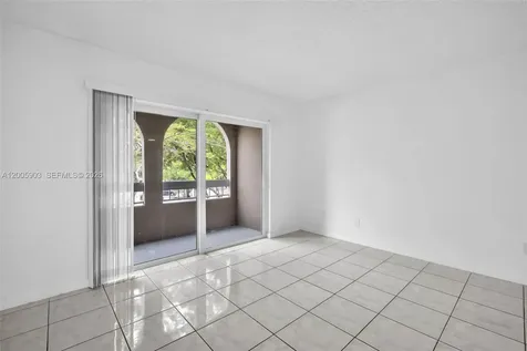 8103 Camino Real Miami FL 33143