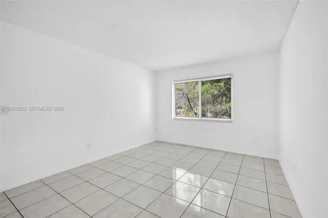 8103 Camino Real Miami FL 33143