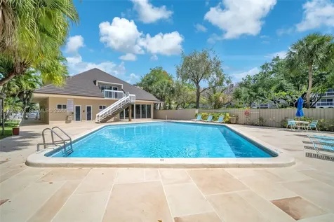 8103 Camino Real Miami FL 33143