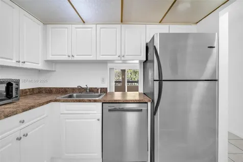 8103 Camino Real Miami FL 33143