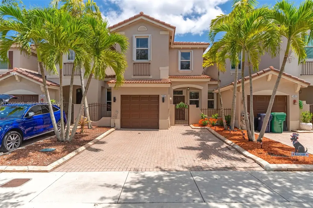 945 SW 154th Court Miami FL 33194