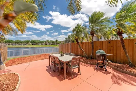 945 SW 154th Court Miami FL 33194