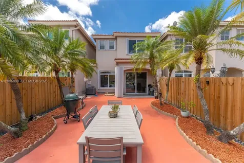 945 SW 154th Court Miami FL 33194