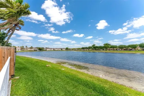 945 SW 154th Court Miami FL 33194