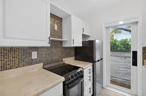 428 Collins Avenue Miami Beach FL 33139
