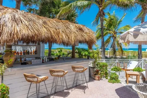 428 Collins Avenue Miami Beach FL 33139