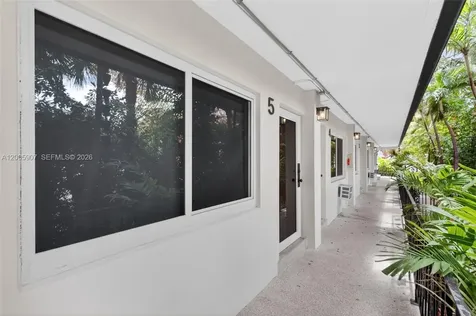 428 Collins Avenue Miami Beach FL 33139