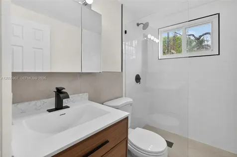 428 Collins Avenue Miami Beach FL 33139