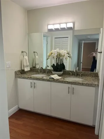 201 Lakeview Drive Weston FL 33326