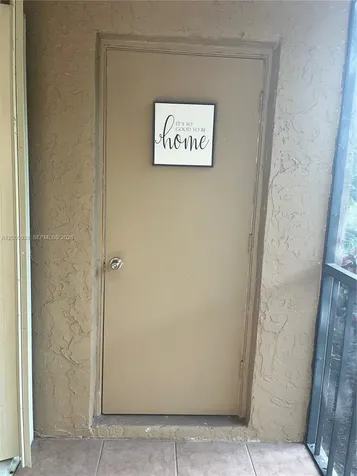 201 Lakeview Drive Weston FL 33326
