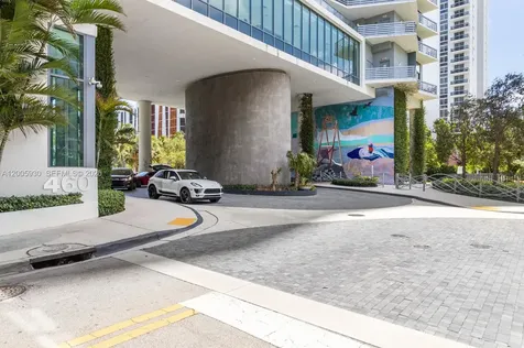 460 NE 28th Street Miami FL 33137