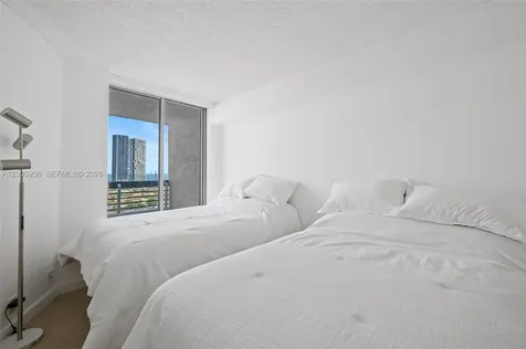 19101 NE 36th Court Aventura FL 33180