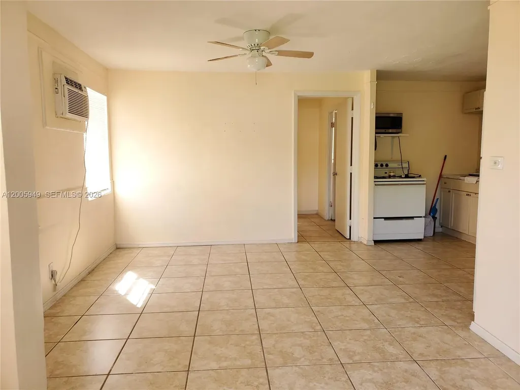 2114 Mckinley Street Hollywood FL 33020