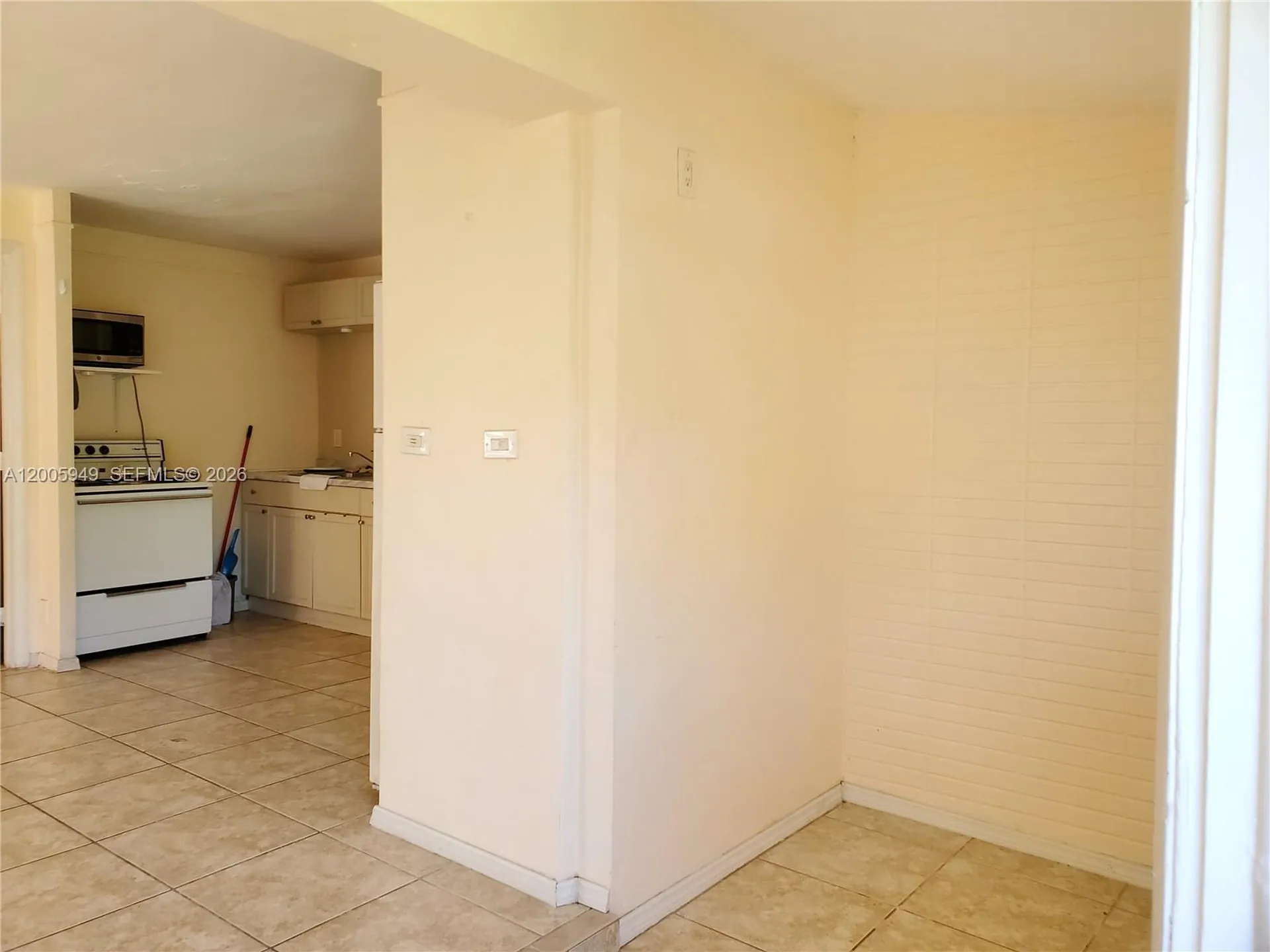 2114 Mckinley Street Hollywood FL 33020