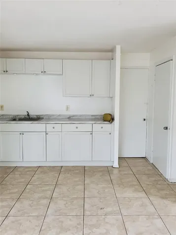 2114 Mckinley Street Hollywood FL 33020