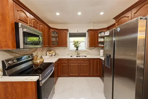 795 NE 146th Street North Miami FL 33161