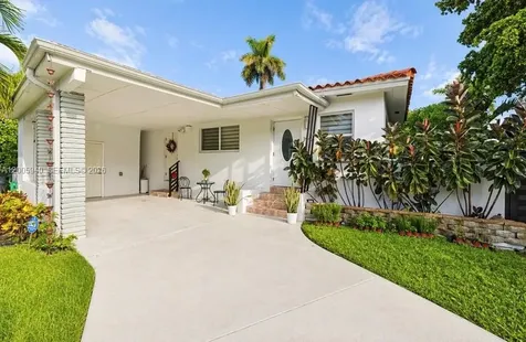 795 NE 146th Street North Miami FL 33161