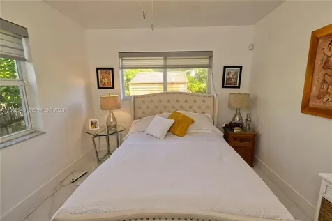 795 NE 146th Street North Miami FL 33161