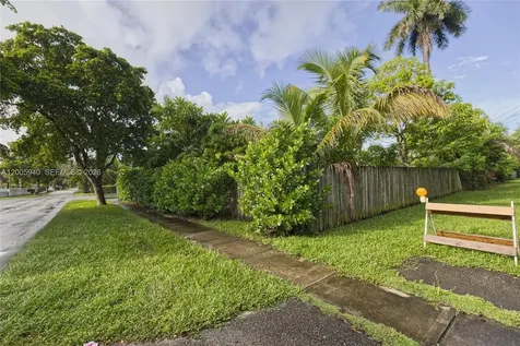 795 NE 146th Street North Miami FL 33161