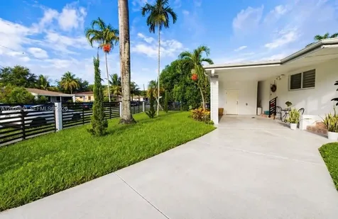 795 NE 146th Street North Miami FL 33161