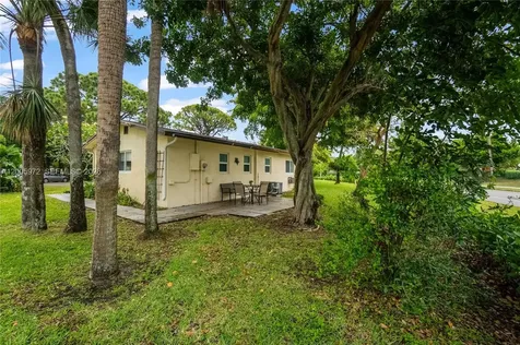 410 SW Natura Avenue Deerfield Beach FL 33441