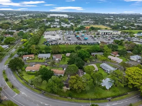 410 SW Natura Avenue Deerfield Beach FL 33441