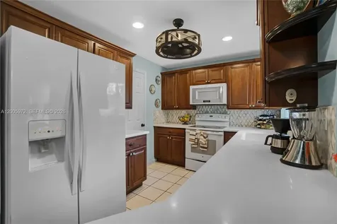 410 SW Natura Avenue Deerfield Beach FL 33441