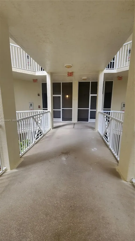 3600 Oaks Clubhouse Drive Pompano Beach FL 33069