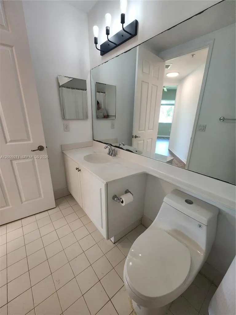 3600 Oaks Clubhouse Drive Pompano Beach FL 33069