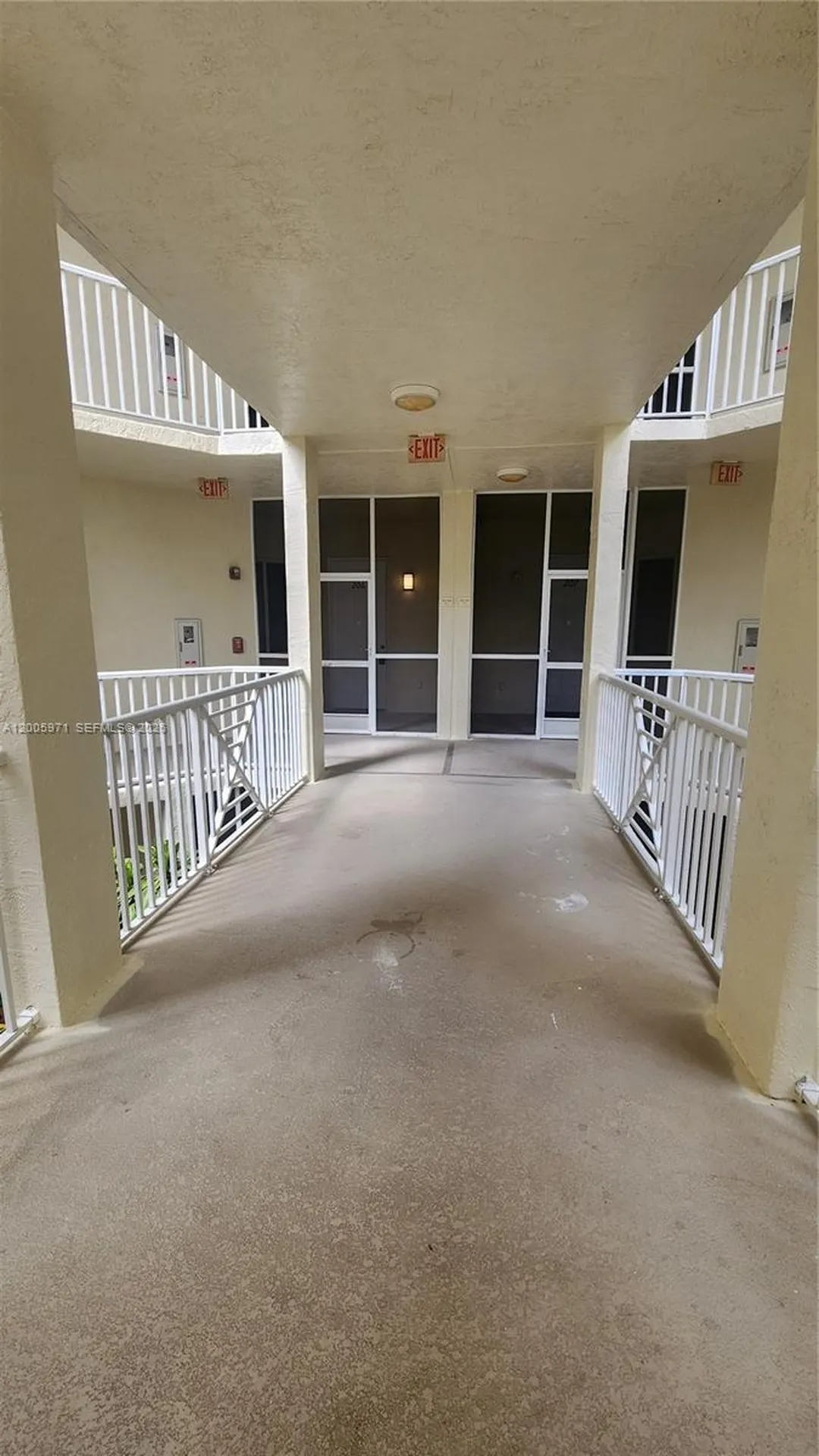 3600 Oaks Clubhouse Drive Pompano Beach FL 33069