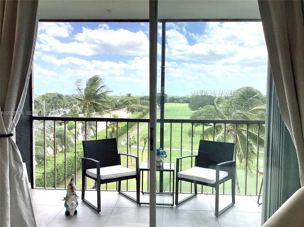 8900 Washington Boulevard Pembroke Pines FL 33025