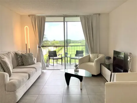 8900 Washington Boulevard Pembroke Pines FL 33025