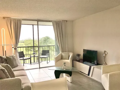 8900 Washington Boulevard Pembroke Pines FL 33025