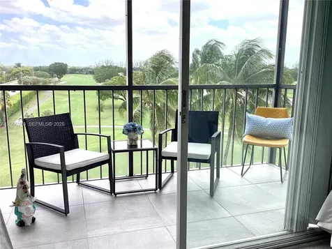 8900 Washington Boulevard Pembroke Pines FL 33025